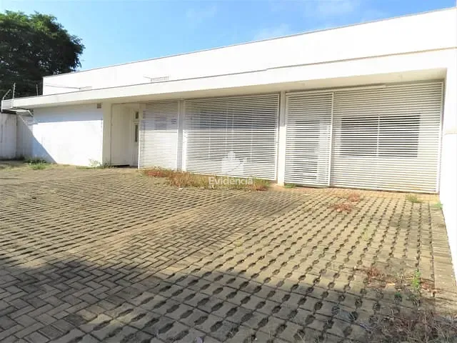 Casa com 620m² 13 quartos e 7 banheiros, à venda, no bairro Canadá em Londrina