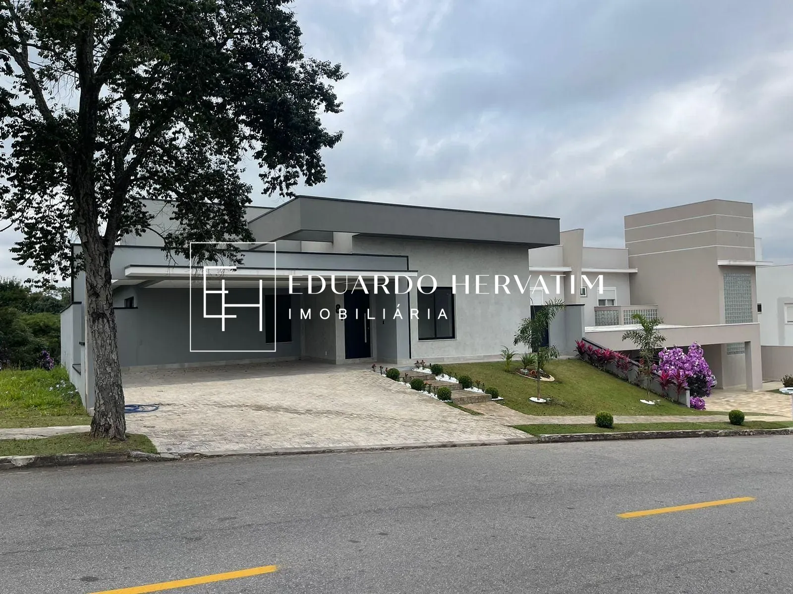 Casa, 4 quartos, 360 m² - Foto 1