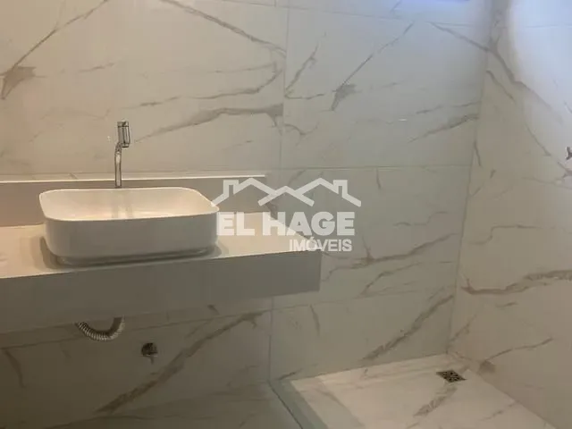 Casa com 250m² 3 quartos e 4 banheiros, à venda, no bairro Tijucal em Cuiabá