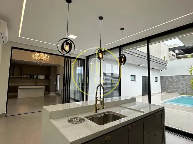 Casa com 450m² 3 quartos e 5 banheiros, à venda, no bairro Chácara Letônia em Americana