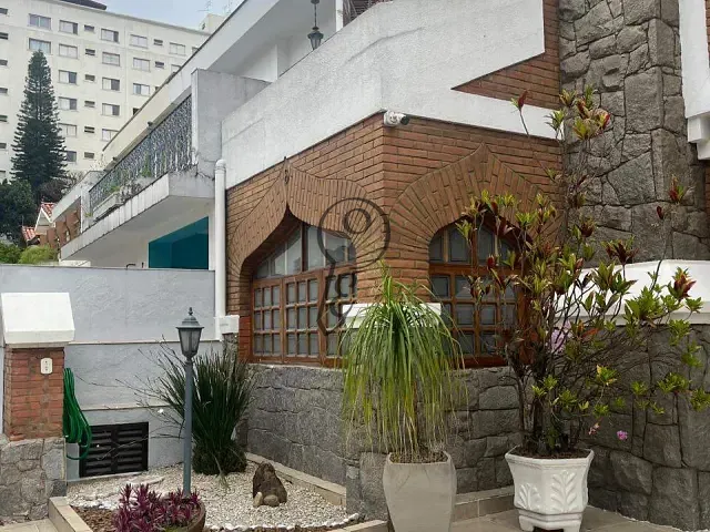 Casa 4 quartos e 4 banheiros, à venda ou para alugar, no bairro Cambuci em São Paulo