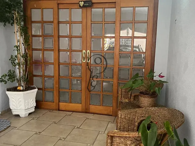 Casa 4 quartos e 4 banheiros, à venda ou para alugar, no bairro Cambuci em São Paulo
