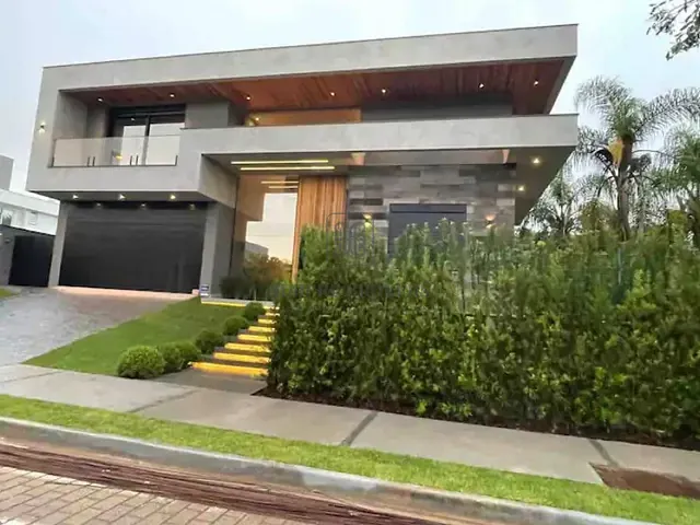 Casa 4 quartos e 5 banheiros, à venda, no bairro Jurerê Internacional em Florianópolis