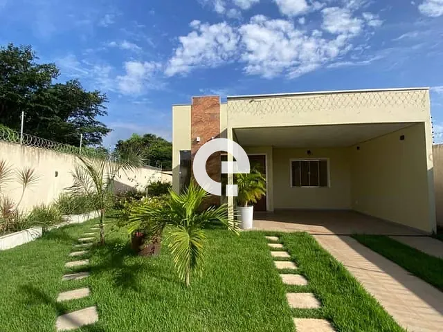 Casa 1 quarto e 2 banheiros, para alugar, no bairro urumanduba04 em Santarém