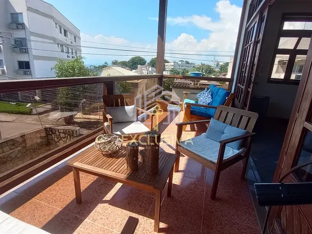 Casa com 800m² 4 quartos e 7 banheiros, à venda, no bairro Jardim Guanabara em Rio de Janeiro