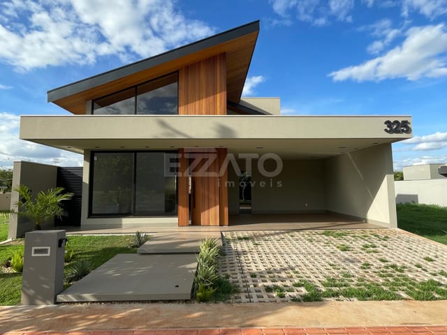 Casa 3 quartos e 3 banheiros, à venda, no bairro Porto Royale em Dourados