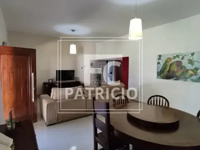 Casa com 720m² 4 quartos e 1 banheiro, à venda, no bairro Parque Fleixal em Guapimirim