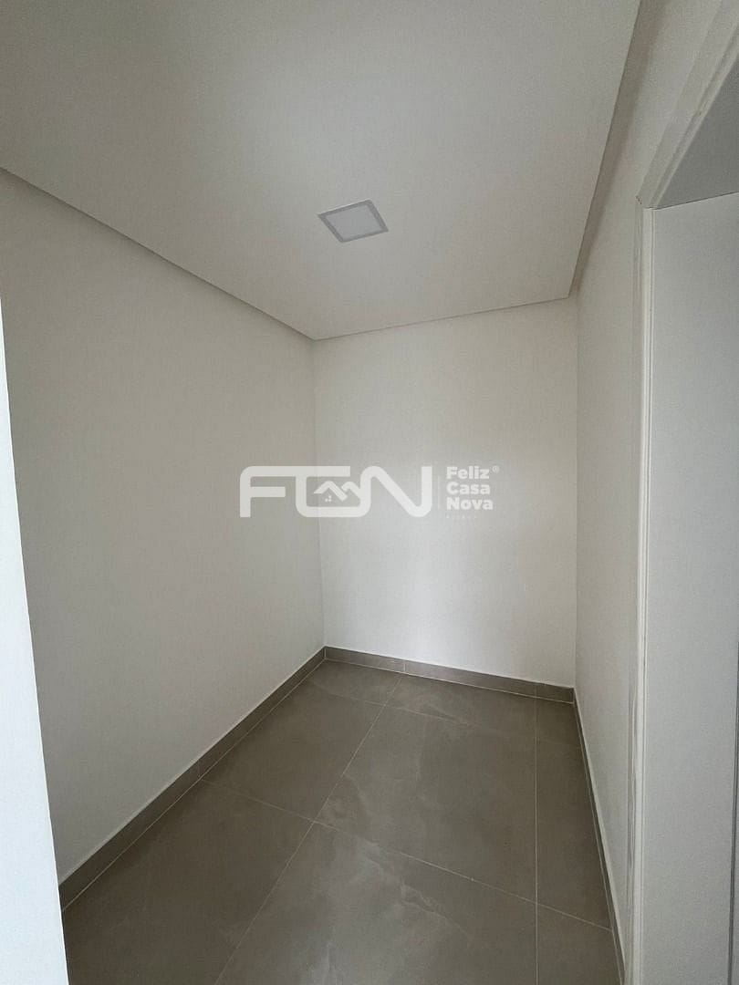 Casa, 4 quartos, 217 m² - Foto 11