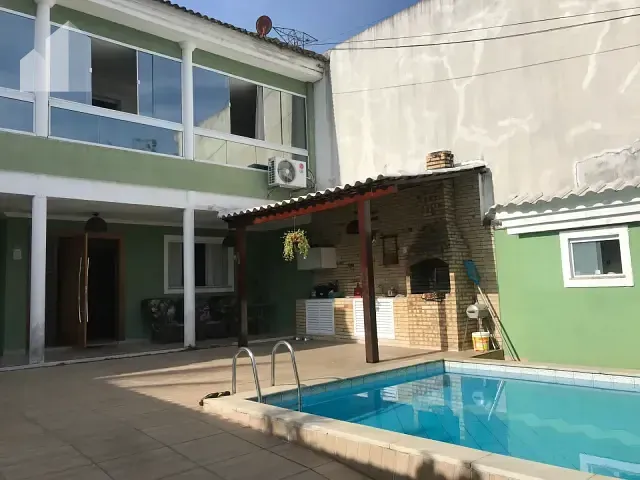 Casa com 250m² 4 quartos e 5 banheiros, à venda, no bairro Vargem Pequena em Rio de Janeiro