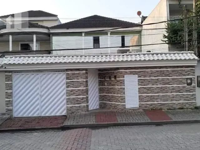 Casa com 250m² 4 quartos e 5 banheiros, à venda, no bairro Vargem Pequena em Rio de Janeiro