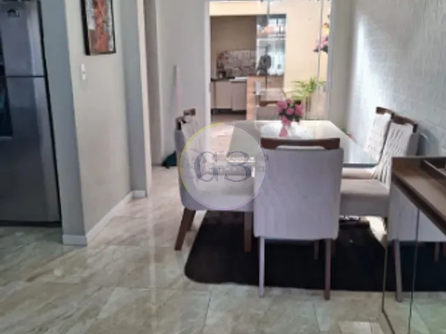 Casa 3 quartos e 2 banheiros, à venda, no bairro Três Vendas em Pelotas