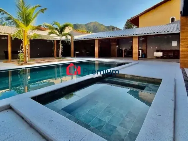 Casa 6 quartos e 8 banheiros, à venda, no bairro Recreio dos Bandeirantes em Rio de Janeiro