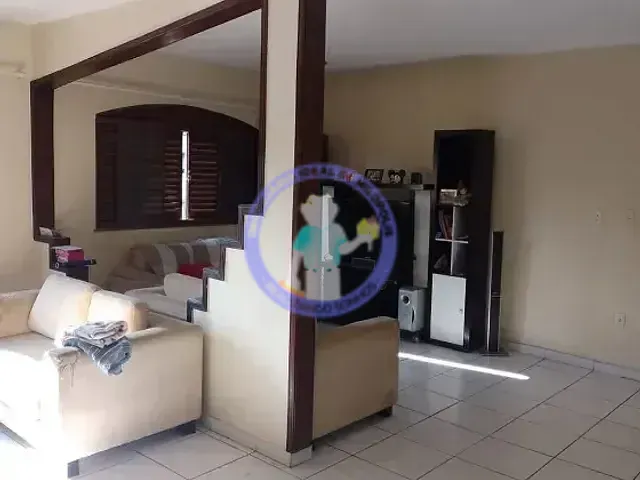 Casa com 310m² 5 quartos e 5 banheiros, à venda, no bairro Centro em Nilópolis