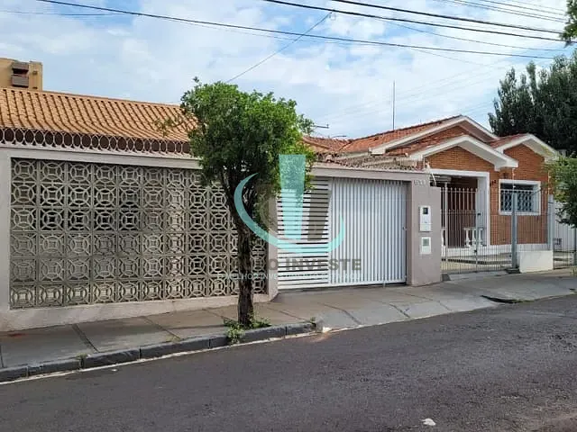 Casa com 220m² 3 quartos e 2 banheiros, à venda, no bairro CENTRO em ARARAQUARA
