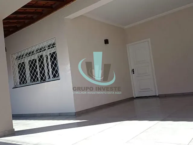Casa com 220m² 3 quartos e 2 banheiros, à venda, no bairro CENTRO em ARARAQUARA