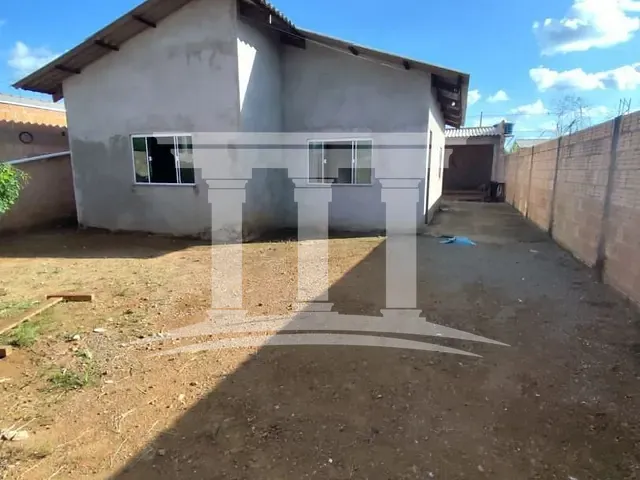 Casa com 310m² 2 quartos e 1 banheiro, à venda, no bairro Jardim Aurora em Sinop