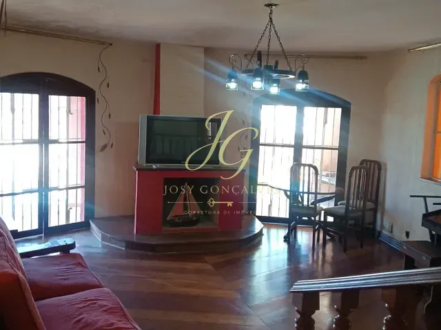 Casa 4 quartos e 6 banheiros, à venda, no bairro Vila Oliveira em Mogi das Cruzes