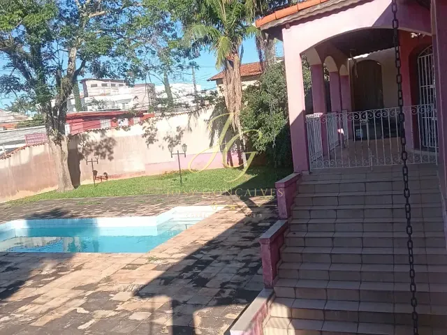 Casa 4 quartos e 6 banheiros, à venda, no bairro Vila Oliveira em Mogi das Cruzes