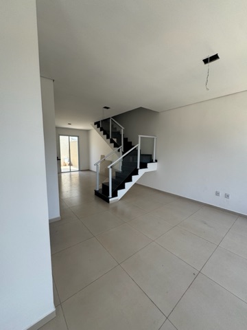 Casa 3 quartos e 2 banheiros, à venda, no bairro Portais (Polvilho) em Cajamar