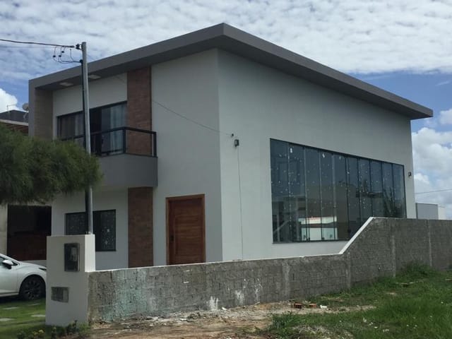 Casa com 300m² 3 quartos e 4 banheiros, à venda, no bairro Mosqueiro em Aracaju