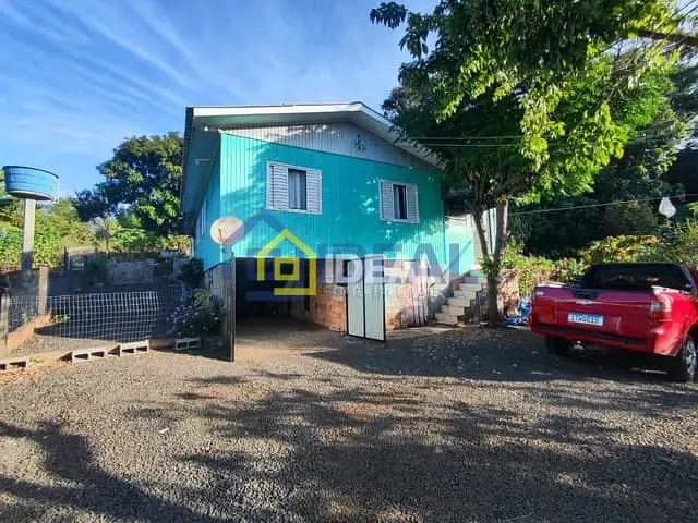 Casa 7 quartos e 3 banheiros, à venda, no bairro Estados em Concórdia