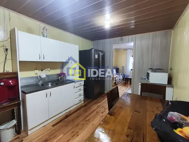 Casa 7 quartos e 3 banheiros, à venda, no bairro Estados em Concórdia