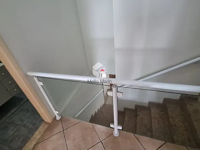 Casa com 180m² 4 quartos e 3 banheiros, para alugar, no bairro Cidade das Flores em Osasco