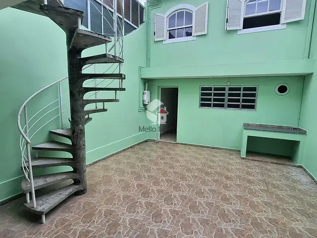Casa com 180m² 4 quartos e 3 banheiros, para alugar, no bairro Cidade das Flores em Osasco