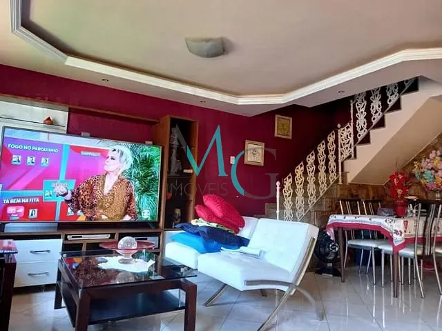 Casa 4 quartos e 3 banheiros, à venda, no bairro Senador Vasconcelos em Rio de Janeiro
