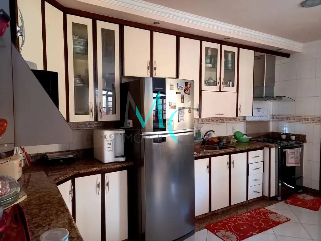 Casa, 4 quartos, 230 m² - Foto 11