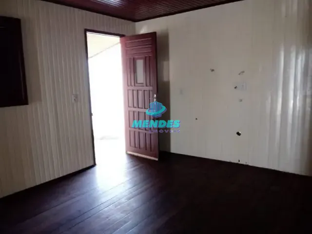 Casa com 300m² 2 quartos e 1 banheiro, à venda, no bairro Morada do Vale I em Gravataí