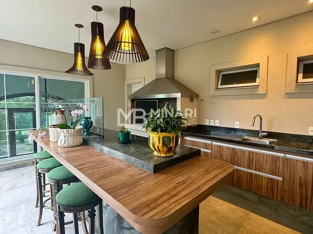 Casa com 980m² 3 quartos e 6 banheiros, à venda, no bairro Alphaville em Santana de Parnaíba