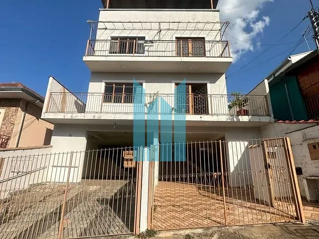 Casa 3 quartos e 3 banheiros, à venda, no bairro Santa Lúcia em Poços de Caldas