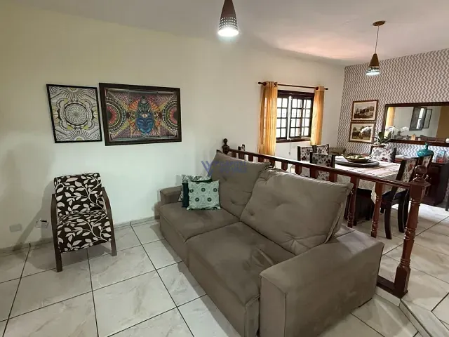 Casa com 250m² 3 quartos e 2 banheiros, à venda, no bairro Jardim das Indústrias em São José dos Campos