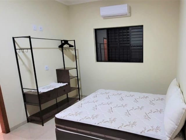 Casa com 360m² 3 quartos e 2 banheiros, à venda, no bairro Jardim Amélia Dionísio em Olímpia