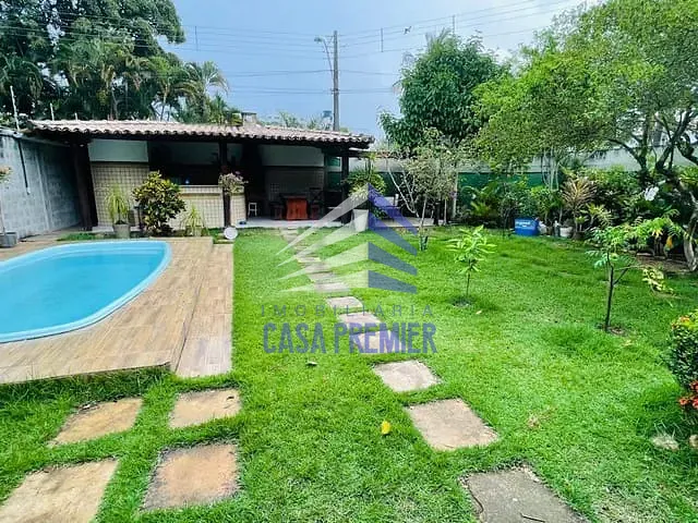 Casa 4 quartos e 5 banheiros, à venda, no bairro São Francisco em Ilhéus