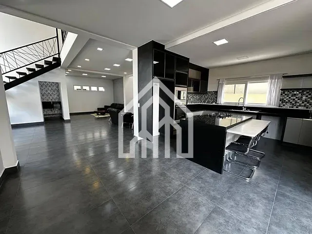 Casa 4 quartos e 5 banheiros, à venda, no bairro Condomínio Residencial Reserva Ecológica Atibaia em Atibaia
