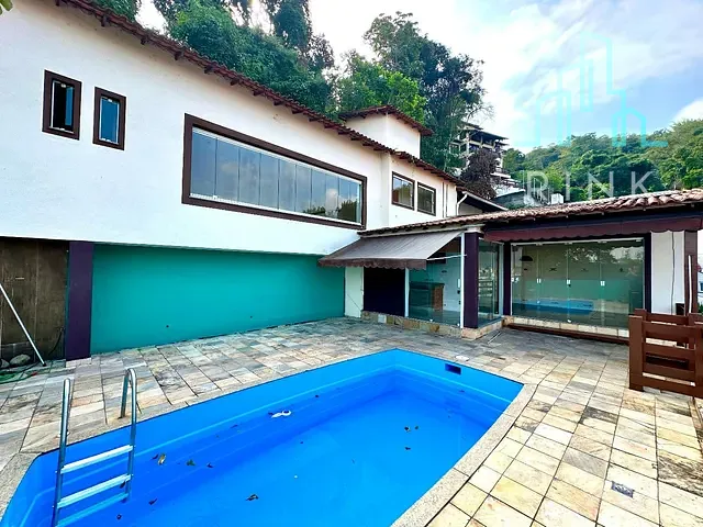 Casa com 200m² 1 quarto e 2 banheiros, para alugar, no bairro Santa Rosa em Niterói