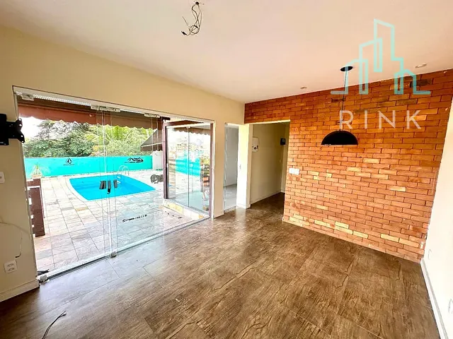 Casa com 200m² 1 quarto e 2 banheiros, para alugar, no bairro Santa Rosa em Niterói
