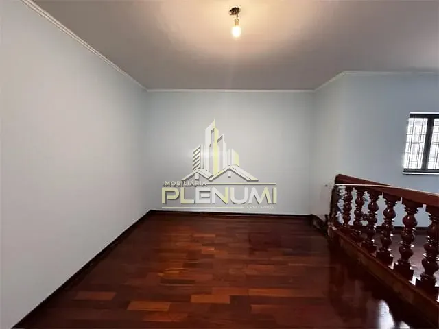Casa com 250m² 5 quartos e 6 banheiros, à venda, no bairro Saúde em Rio Claro
