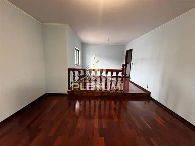 Casa com 250m² 5 quartos e 6 banheiros, à venda, no bairro Saúde em Rio Claro