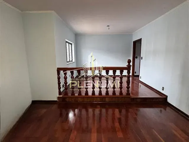 Casa com 250m² 5 quartos e 6 banheiros, à venda, no bairro Saúde em Rio Claro