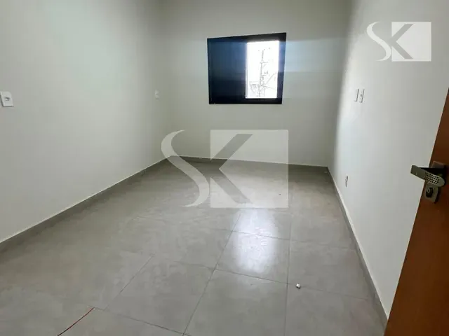 Casa 2 quartos e 2 banheiros, à venda, no bairro Jardim Piazza di Roma em Sorocaba