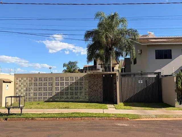 Casa 3 quartos e 1 banheiro, à venda, no bairro CENTRO em Chapadão do Sul