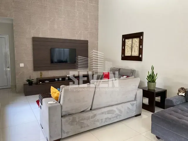 Casa com 525m² 3 quartos e 4 banheiros, à venda, no bairro Jardim Colonial em Bauru