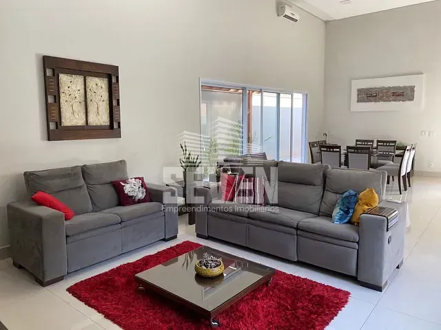 Casa com 525m² 3 quartos e 4 banheiros, à venda, no bairro Jardim Colonial em Bauru
