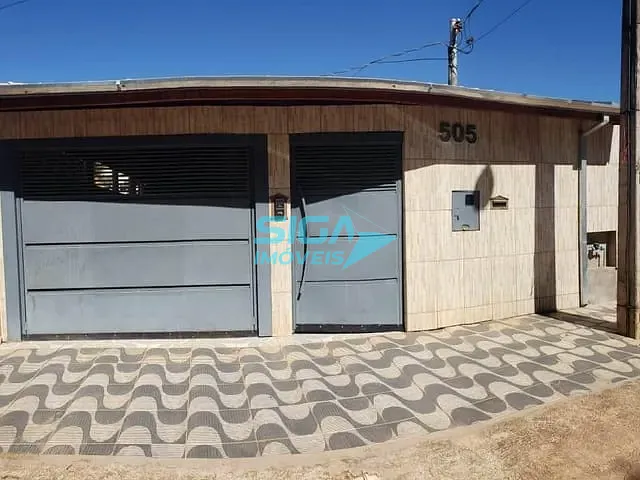 Casa com 219m² 2 quartos e 1 banheiro, à venda, no bairro Vila Nossa Senhora Aparecida em Pouso Alegre