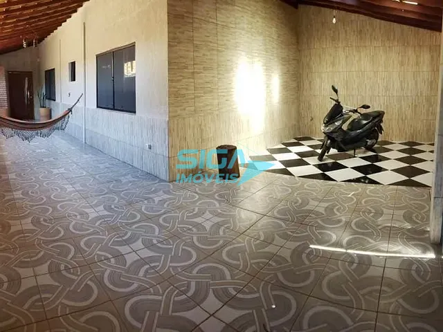 Casa com 219m² 2 quartos e 1 banheiro, à venda, no bairro Vila Nossa Senhora Aparecida em Pouso Alegre