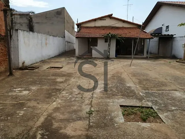 Casa 2 quartos e 2 banheiros, à venda, no bairro Vila Frezzarim em Americana