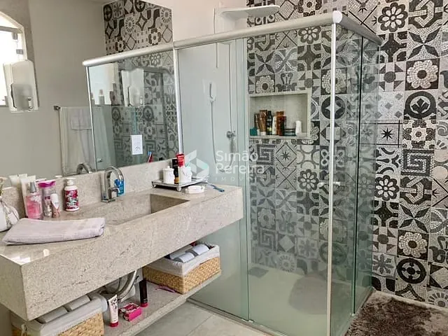 Casa 3 quartos e 3 banheiros, à venda, no bairro Centro em Três Rios